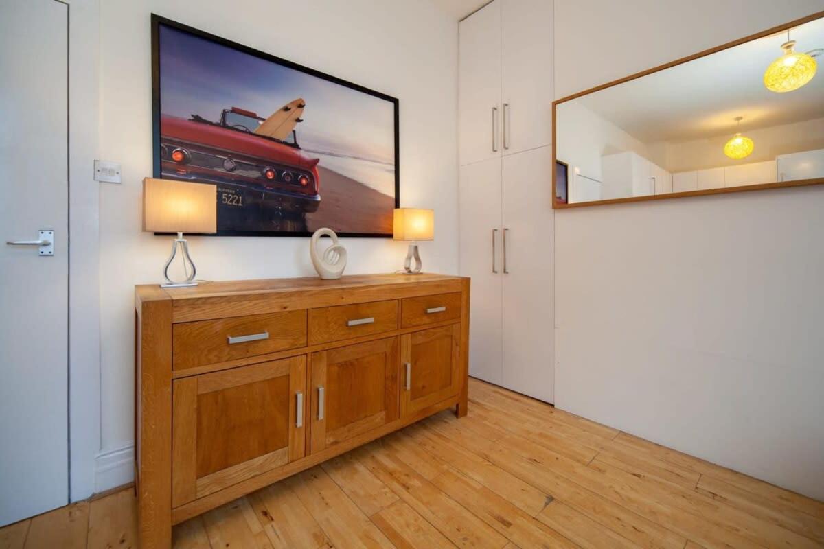 Lovely 2 Bedroom Apartment In Tooting 伦敦 外观 照片