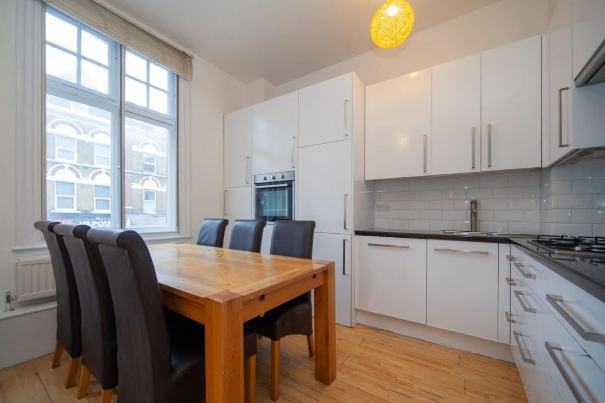 Lovely 2 Bedroom Apartment In Tooting 伦敦 外观 照片