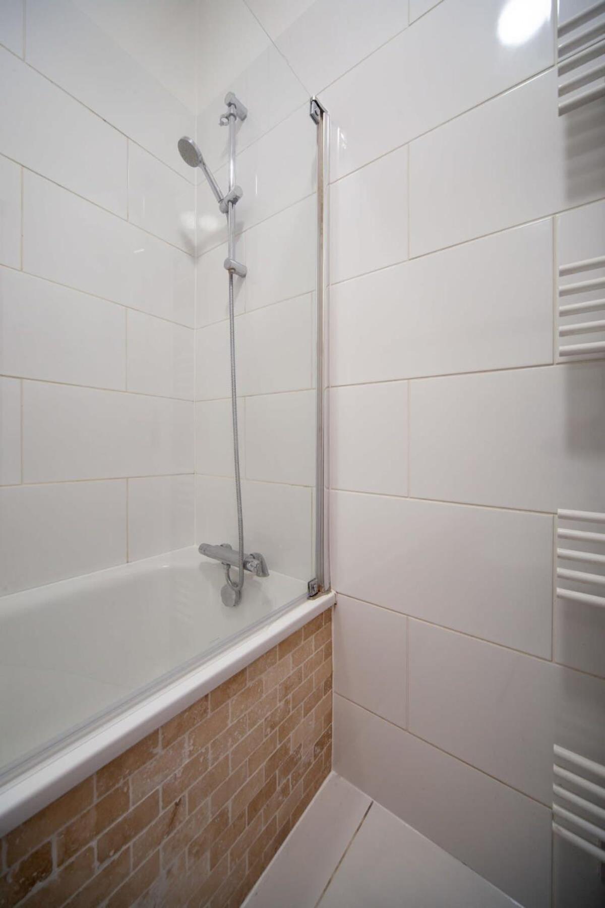 Lovely 2 Bedroom Apartment In Tooting 伦敦 外观 照片